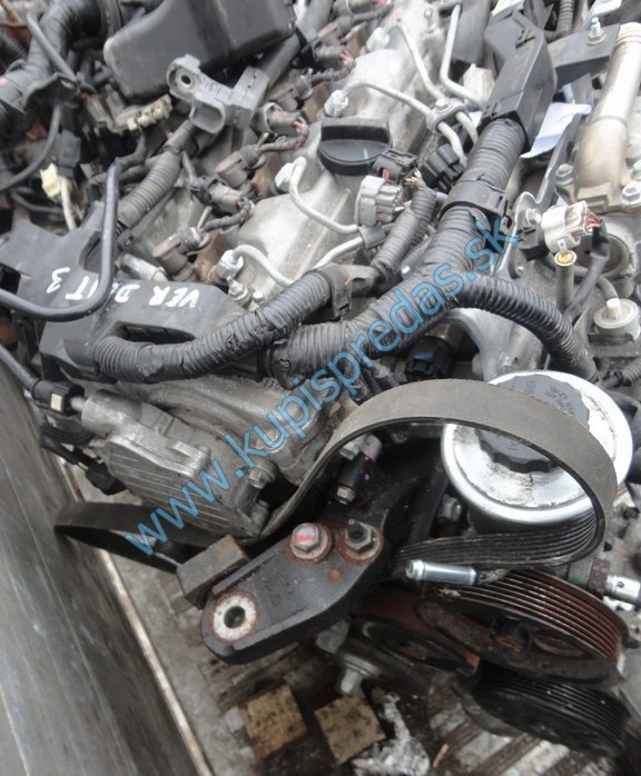 Motor TOYOTA COROLLA VERSO 2.2 DCAT 177k  